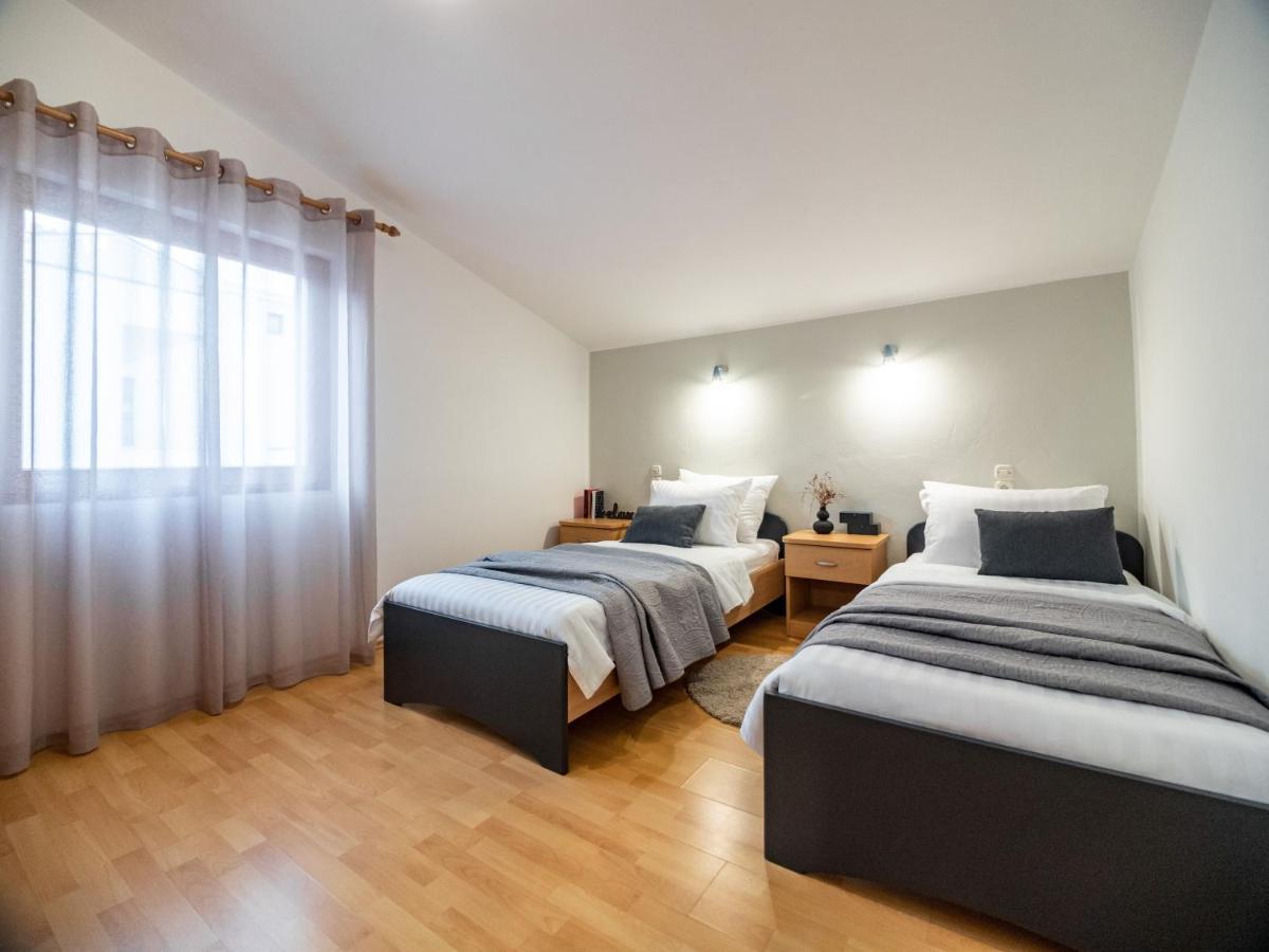 Apartments Antonio 梅杜林 外观 照片
