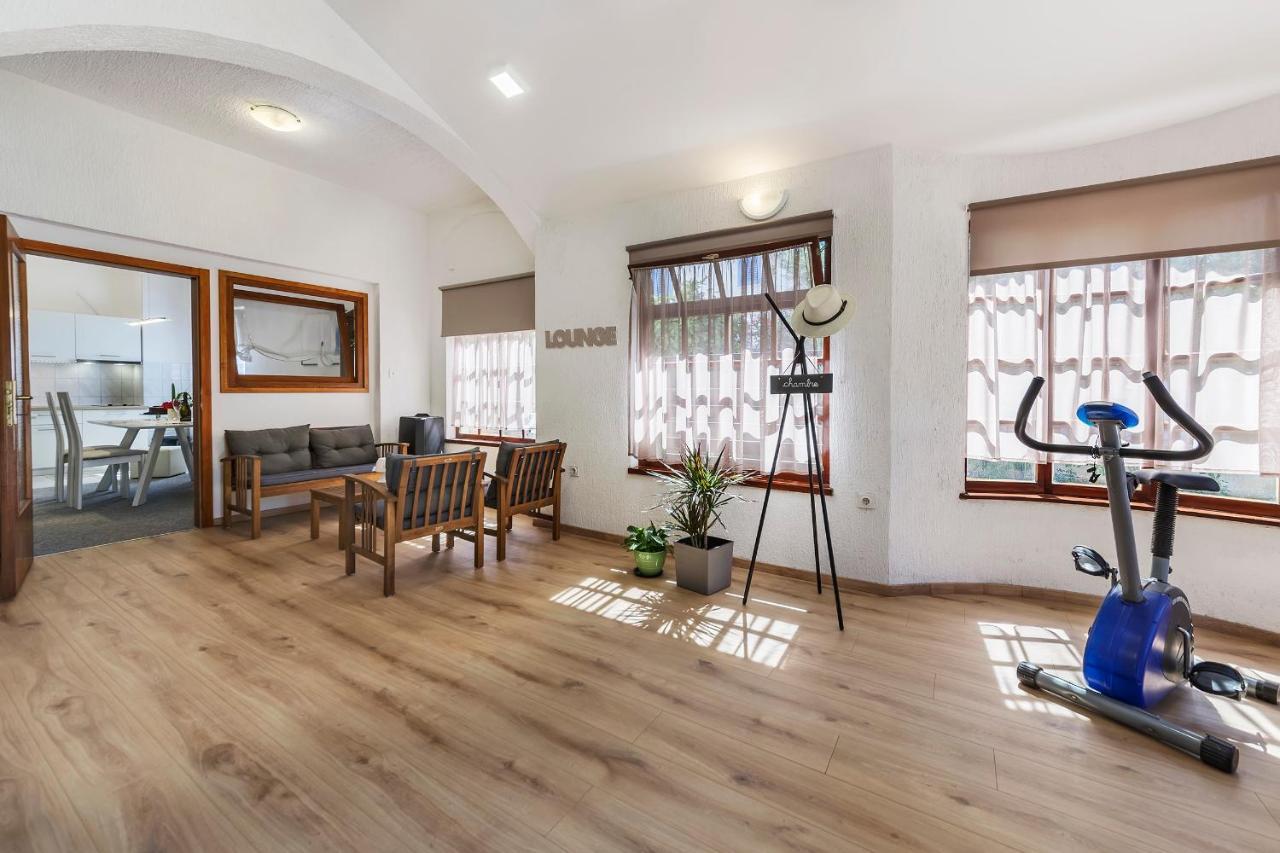 Apartments Antonio 梅杜林 外观 照片