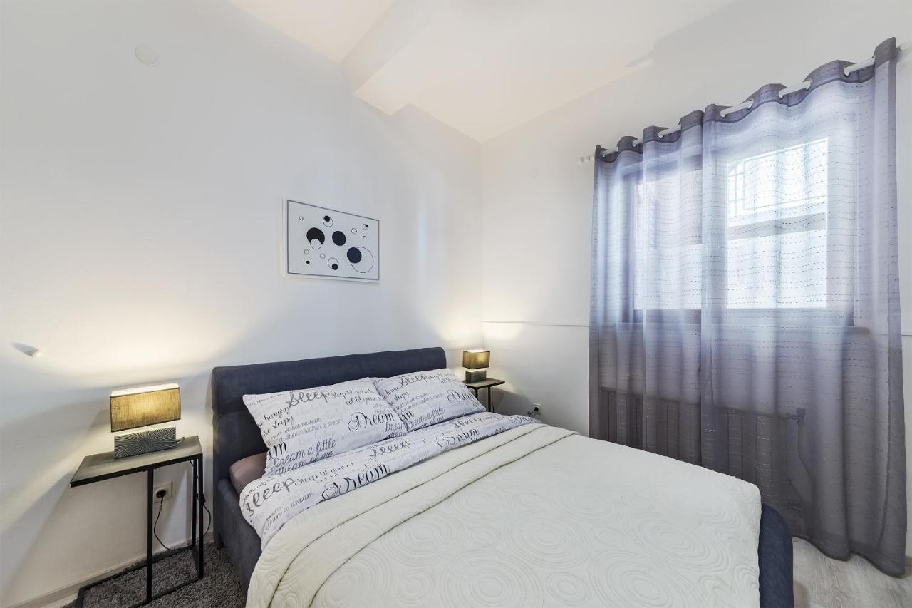 Apartments Antonio 梅杜林 外观 照片